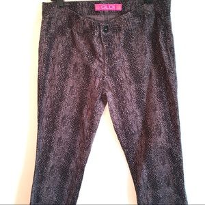 🥝 Snake Skin Pattern Denim